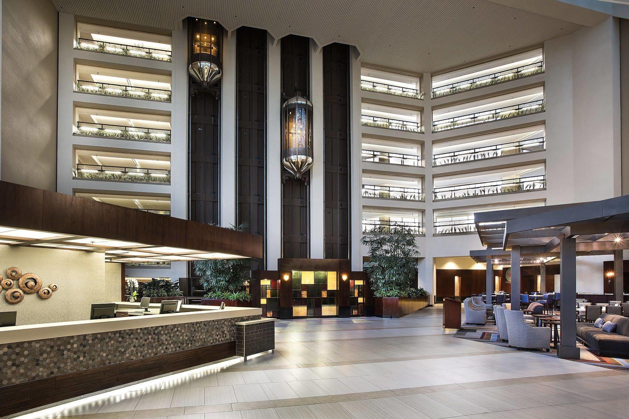 Hotel Hilton Bellevue Esterno foto
